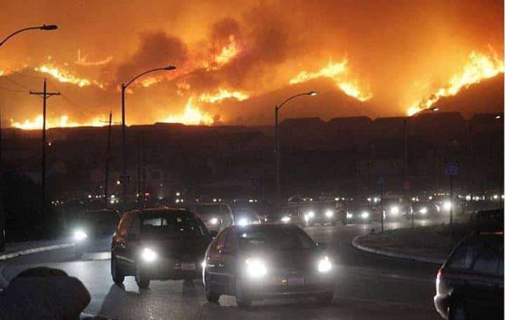 http://savoringtoday.com/wp-content/uploads/2012/07/Colorado-Springs-Waldo-Canyon-Fire-June-26-2012.jpg