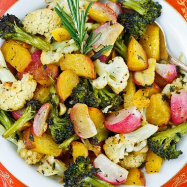 Roasting Vegetable Medley Recipe is a delicious way to introduce new varieties of vegetables to everyday meals. Adds an ideal pop of color for holiday dinners too.