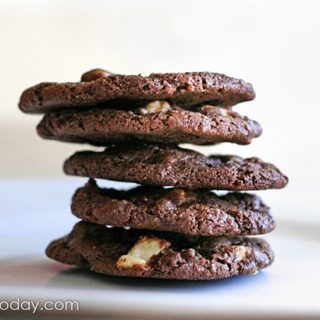 Chocolate cookies with mint chips