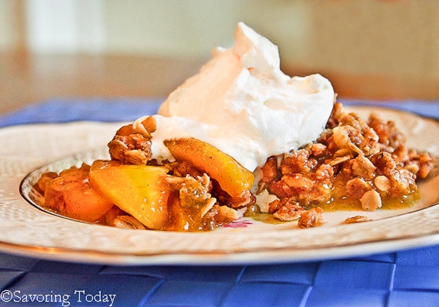 Grilled peach and vanilla bean crisp ready to serve.