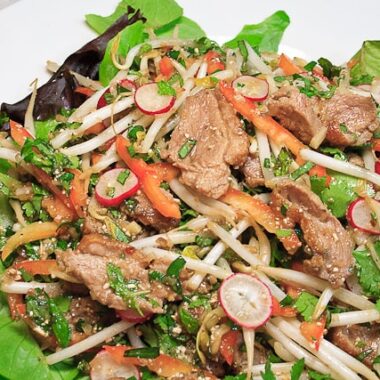duck salad with red leaf lettuc
