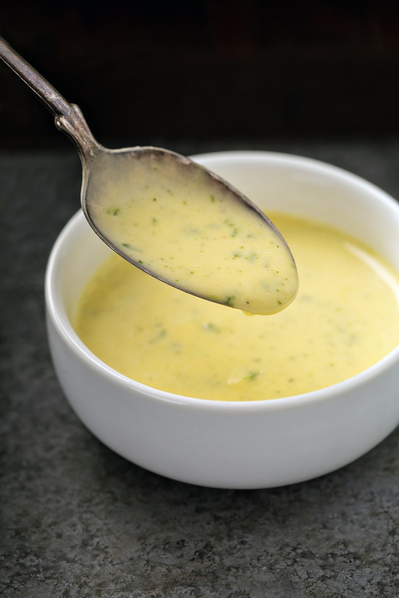 bearnaise sauce in a white bowl