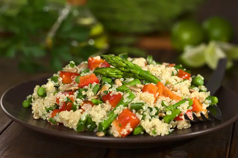 quinoa pilaf with asparagus and red peppers